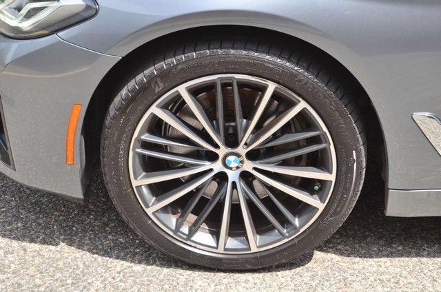 Used 2021 BMW 540i xDrive w/ Premium Package AWD/4WD image 13