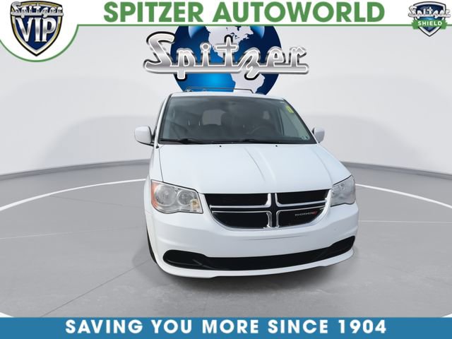 Used 2014 Dodge Grand Caravan SXT image 3