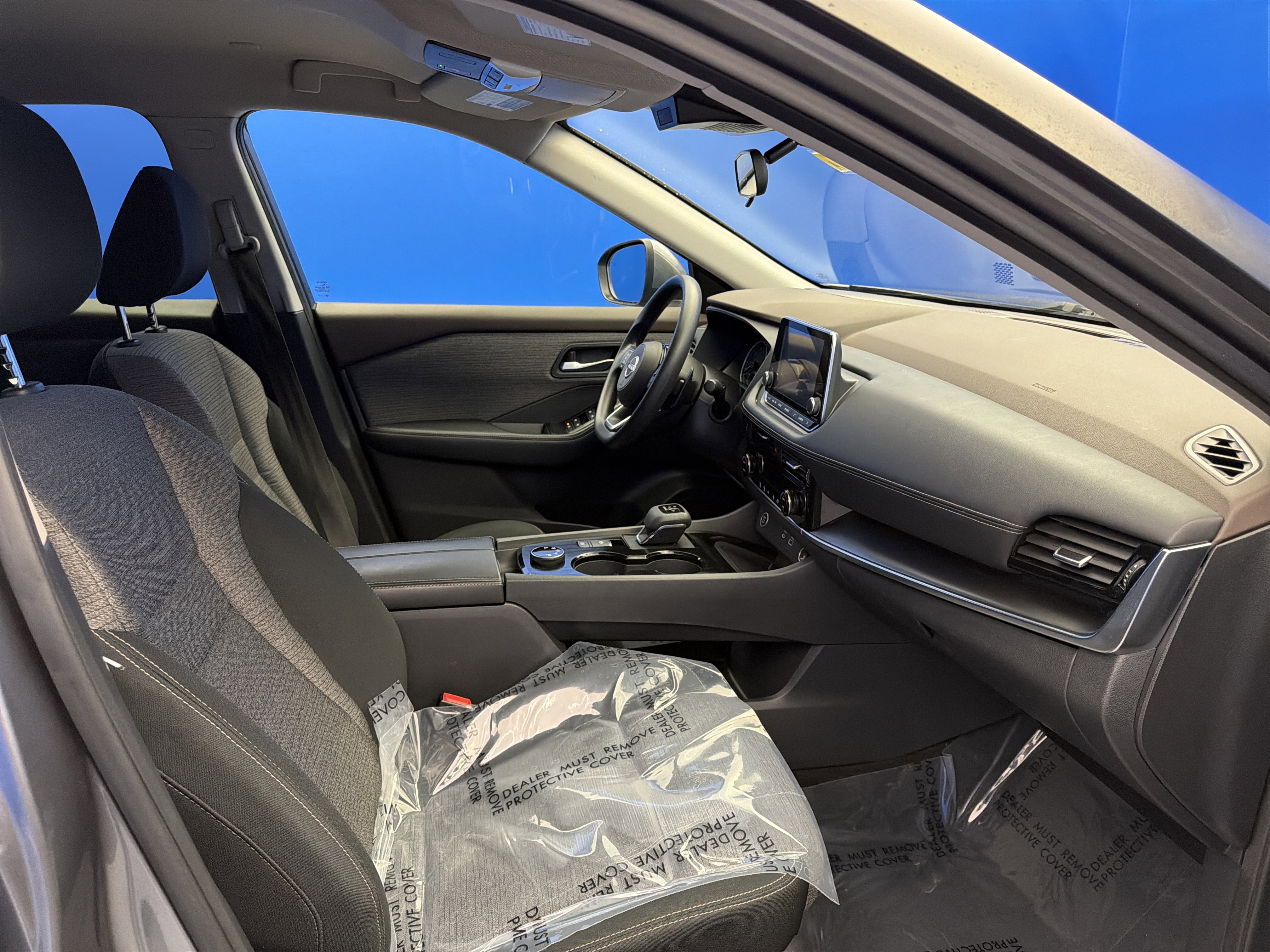 Used 2022 Nissan Rogue SV image 24