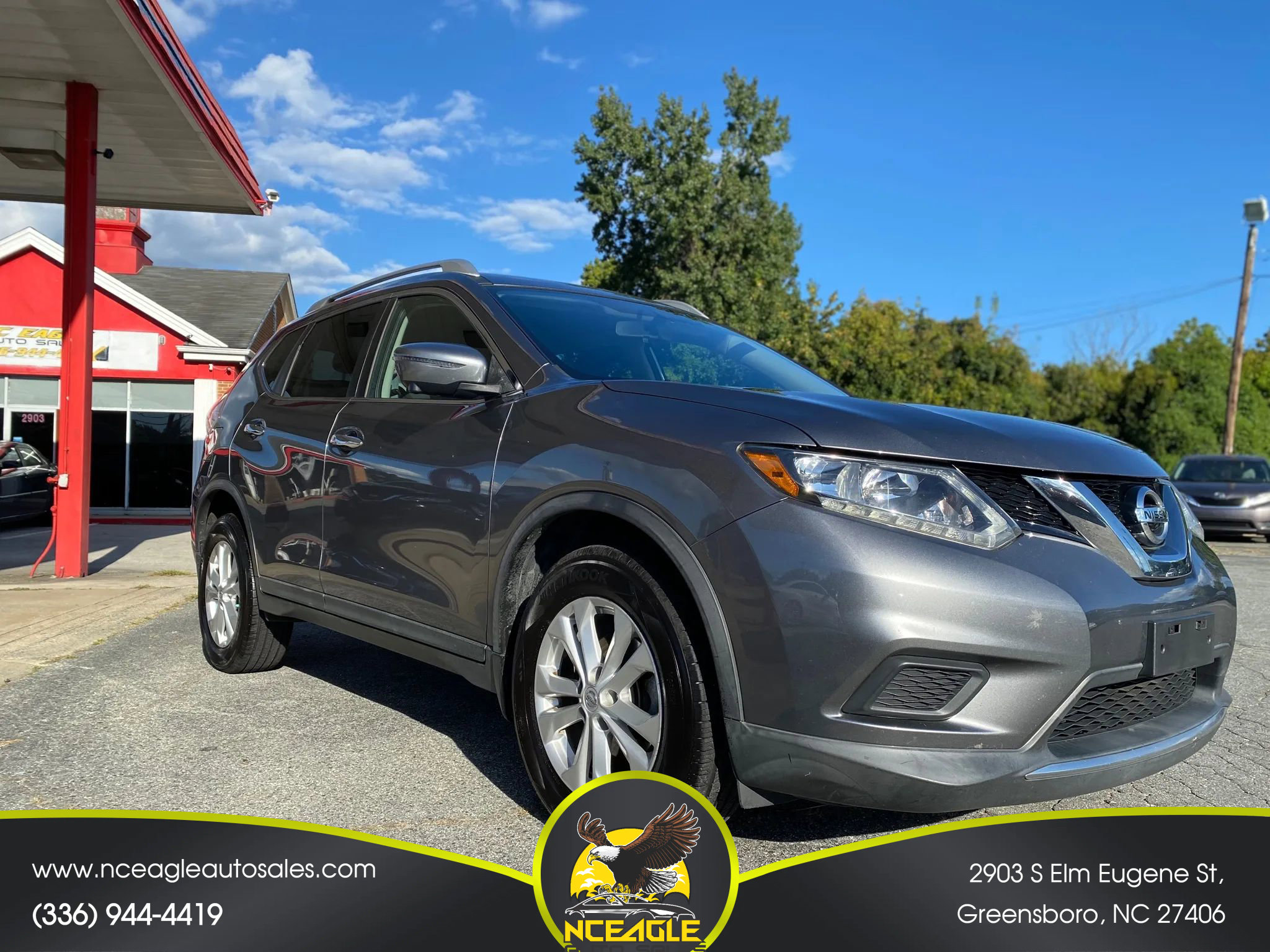 Used 2016 Nissan Rogue SV w/ SV Premium Package image 4