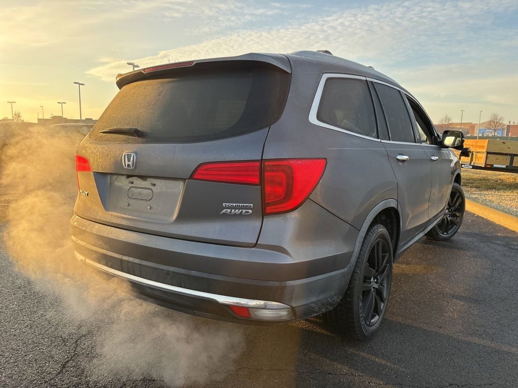 Used 2017 Honda Pilot Touring image 13