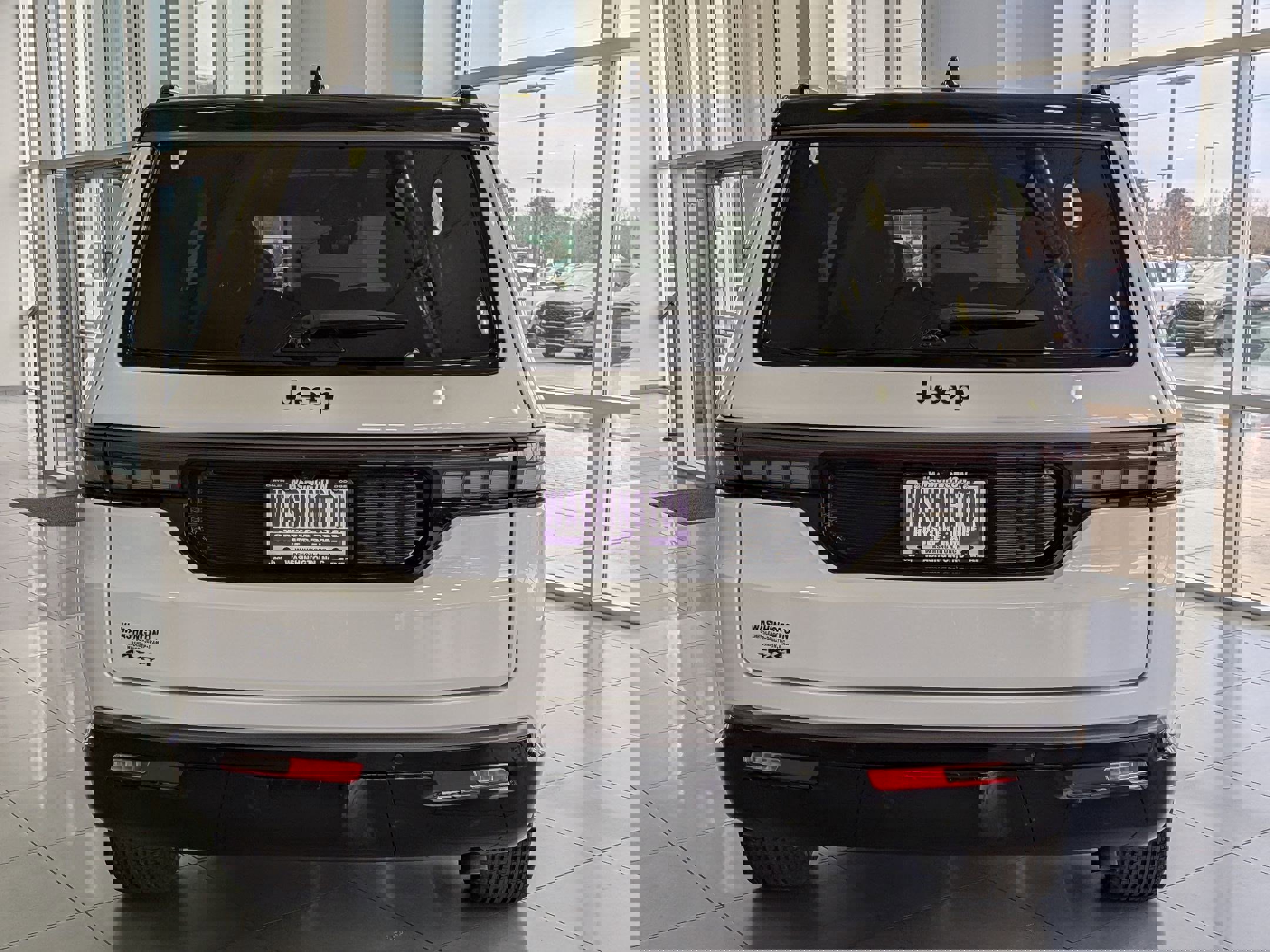 New 2026 Jeep Grand Wagoneer Summit w/ Premium Group III image 4