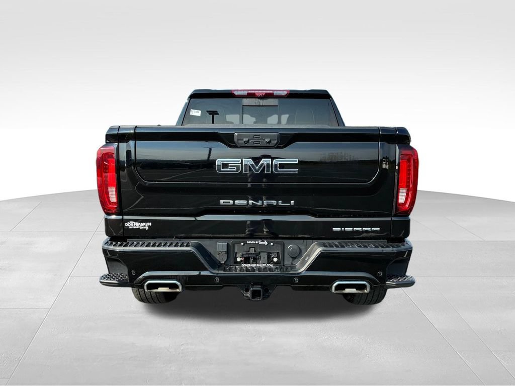 Used 2025 GMC Sierra 1500 Denali Ultimate AWD/4WD image 3