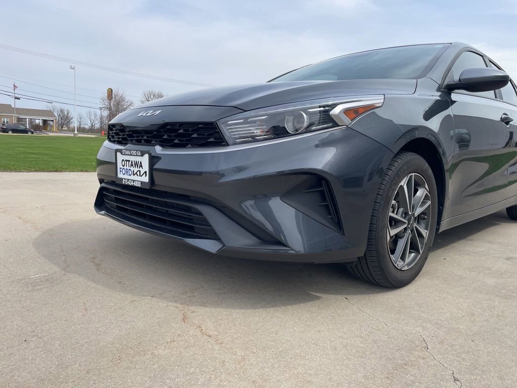 Used 2023 Kia Forte LXS image 14