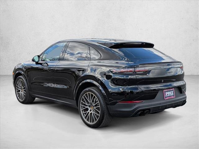 Used 2023 Porsche Cayenne Platinum Edition image 8