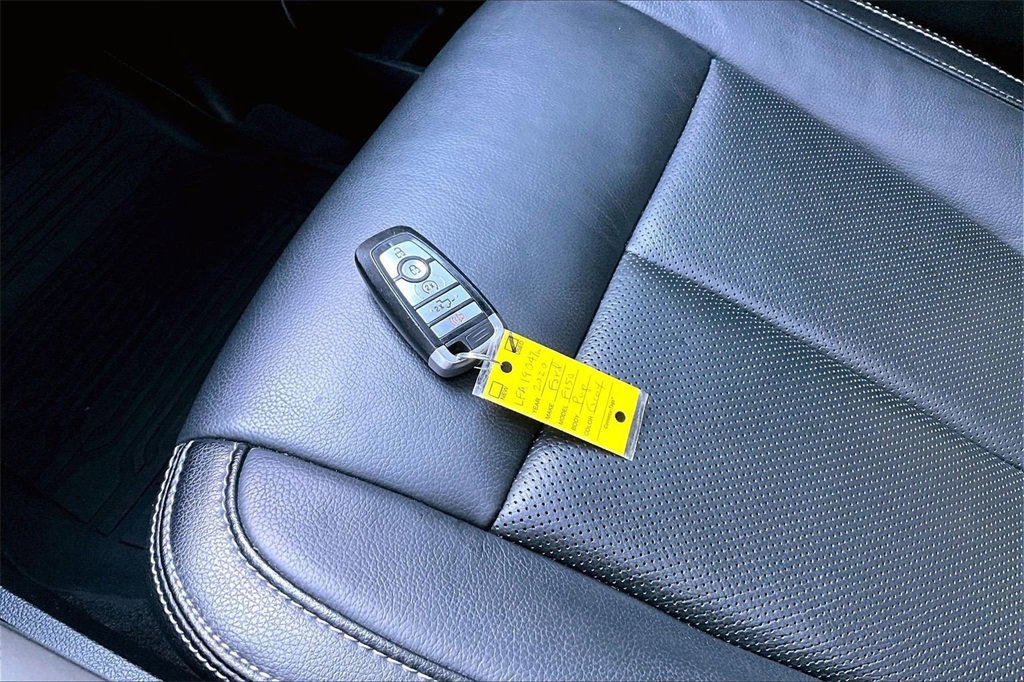 Used 2020 Ford F150 Lariat w/ Equipment Group 502A Luxury image 10