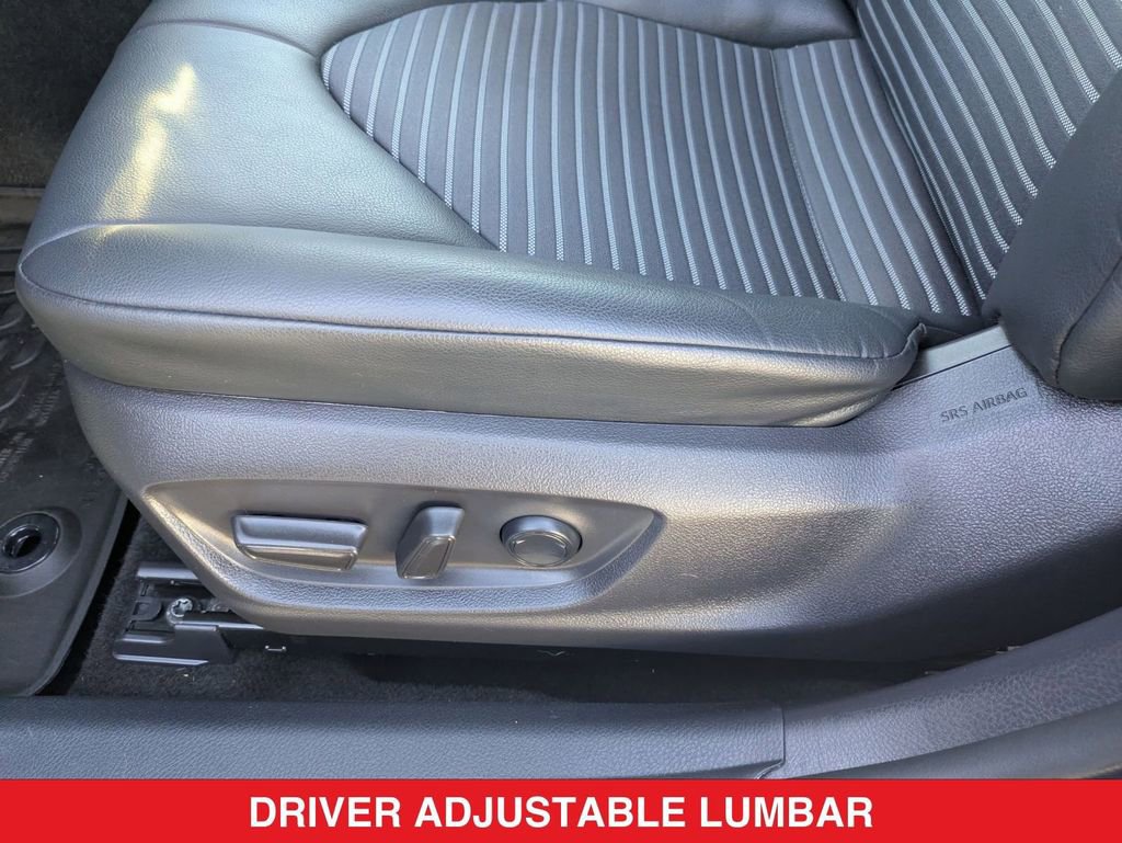 Used 2022 Toyota Camry SE image 15