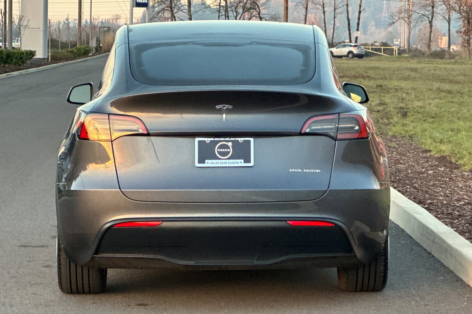 Used 2023 Tesla Model Y Long Range image 4