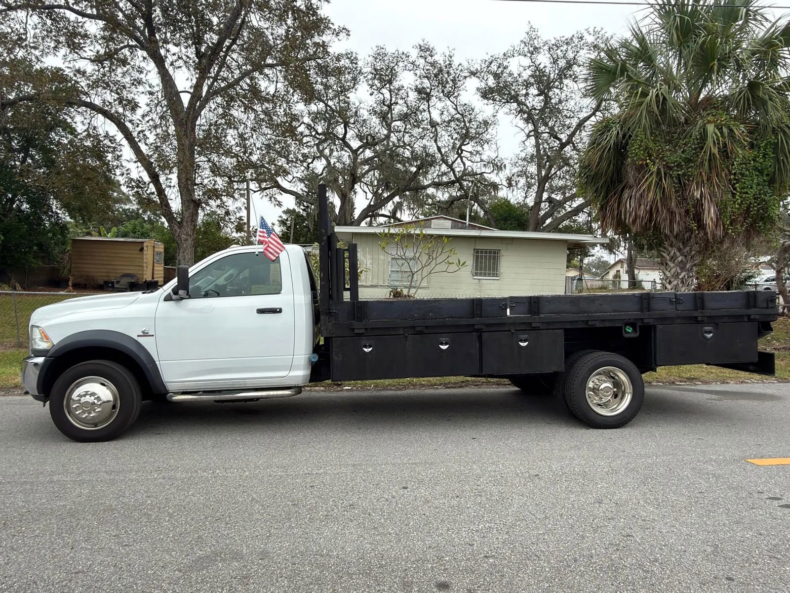 Used 2018 RAM 5500 Tradesman w/ Power & Remote Entry Group image 12