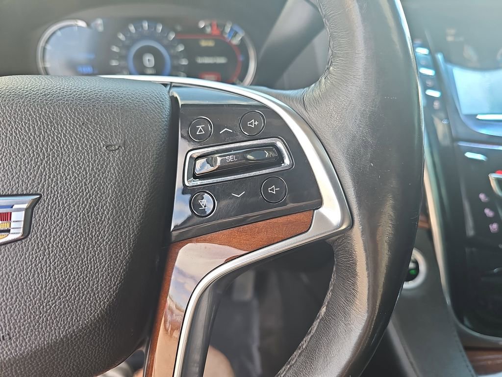 Certified 2018 Cadillac Escalade Luxury AWD/4WD image 25