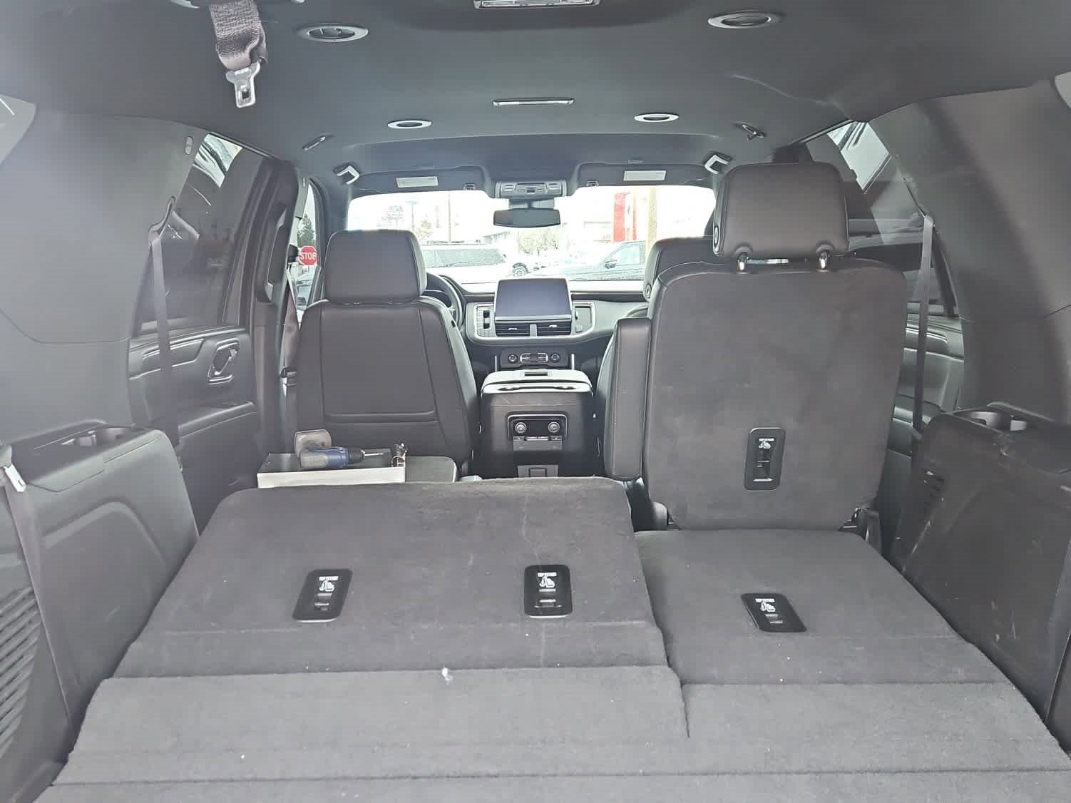 Used 2024 Chevrolet Tahoe Z71 w/ Luxury Package image 10