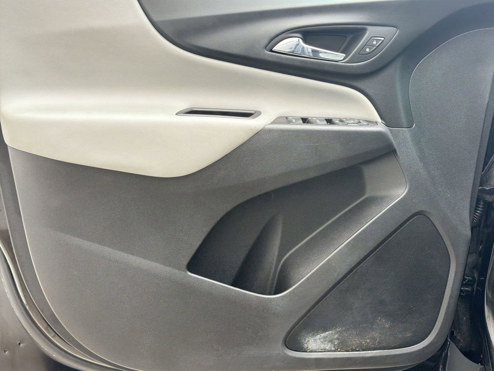 Used 2020 Chevrolet Equinox LT AWD/4WD image 19