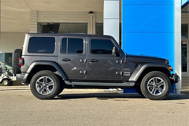 Used 2019 Jeep Wrangler Unlimited Sahara image 4