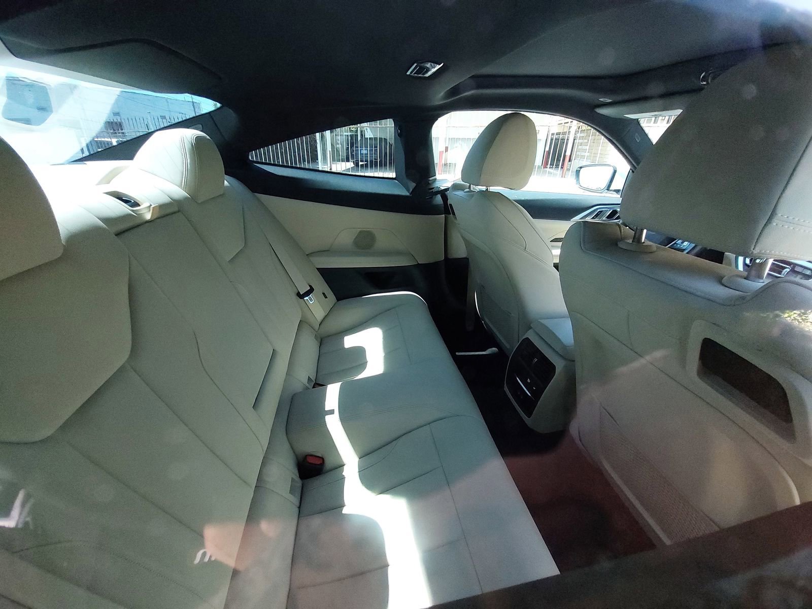 Used 2021 BMW 430i Coupe w/ Convenience Package RWD image 11