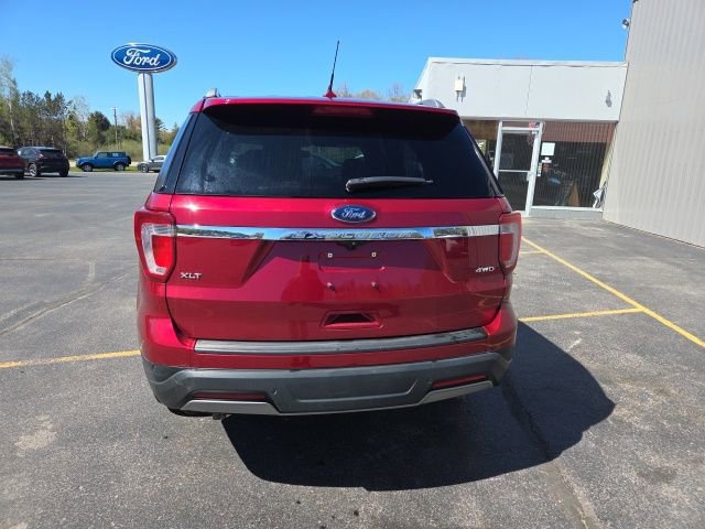Used 2019 Ford Explorer XLT w/ Equipment Group 202A AWD/4WD image 7