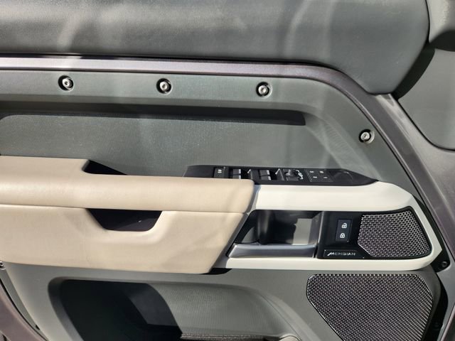 Used 2024 Land Rover Defender 110 S image 23