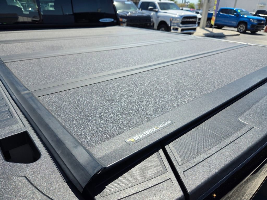 Used 2025 Chevrolet Silverado 2500 LTZ w/ Z71 Chrome Sport Edition image 15