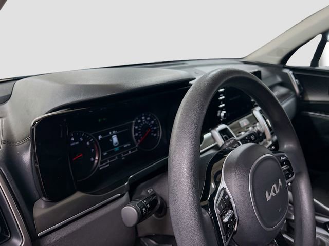 Certified 2023 Kia Sorento LX image 9