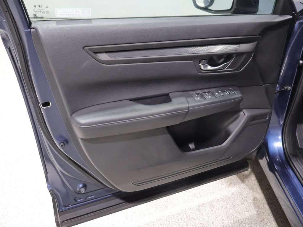Used 2024 Honda CR-V LX image 11