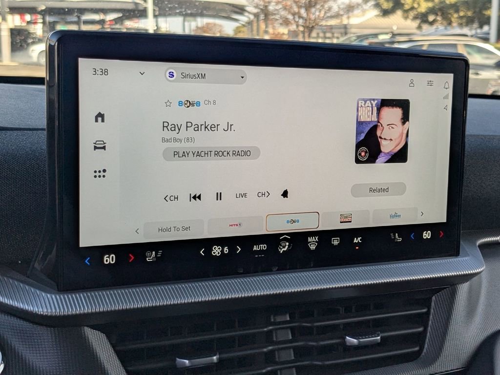 Used 2025 Ford Explorer ST-Line w/ ST-Line Street Pack image 21