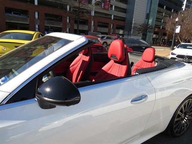Used 2024 Mercedes-Benz CLE 450 4MATIC Cabriolet image 35