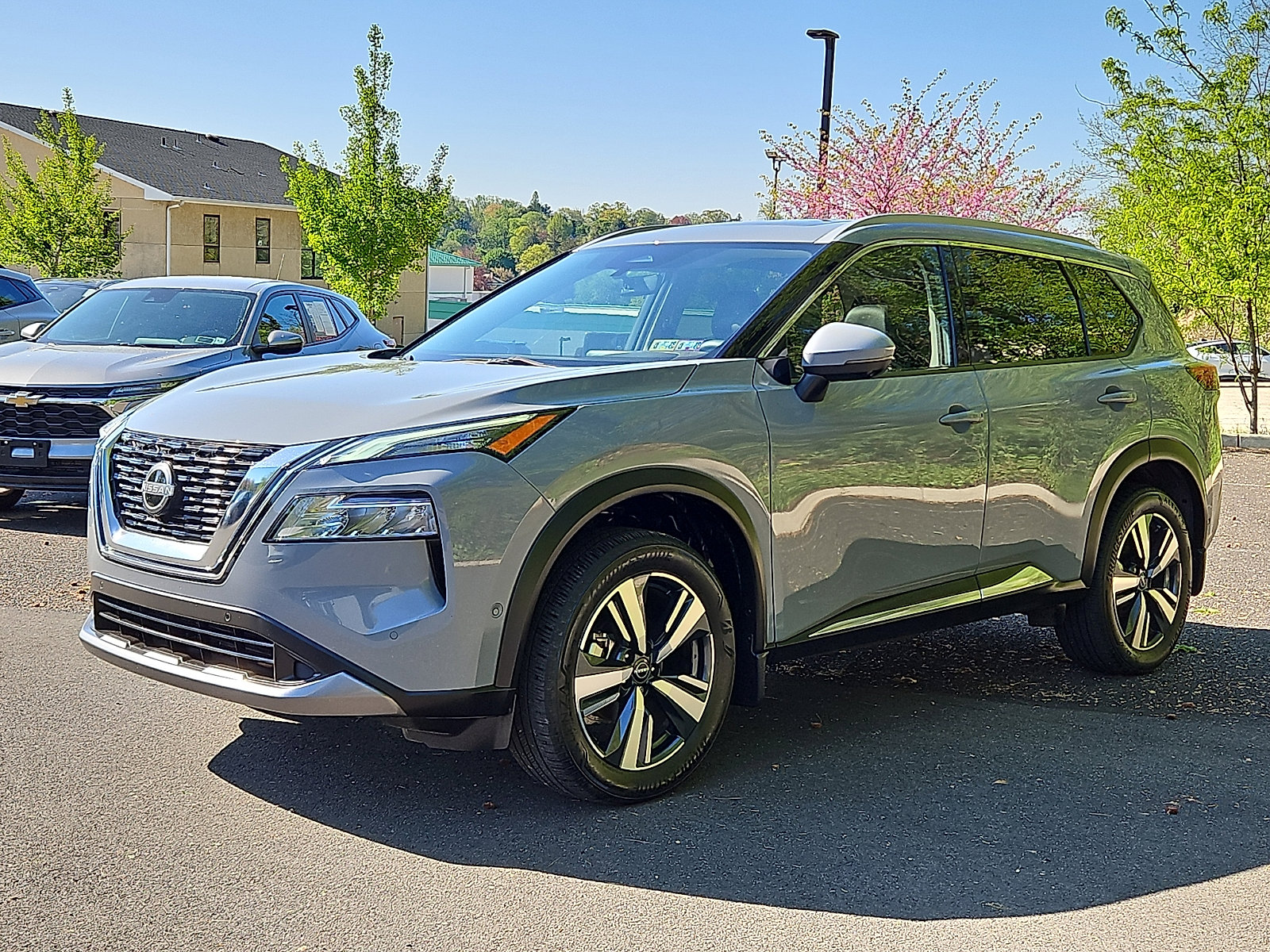 Certified 2023 Nissan Rogue SL w/ SL Premium Package AWD/4WD image 3