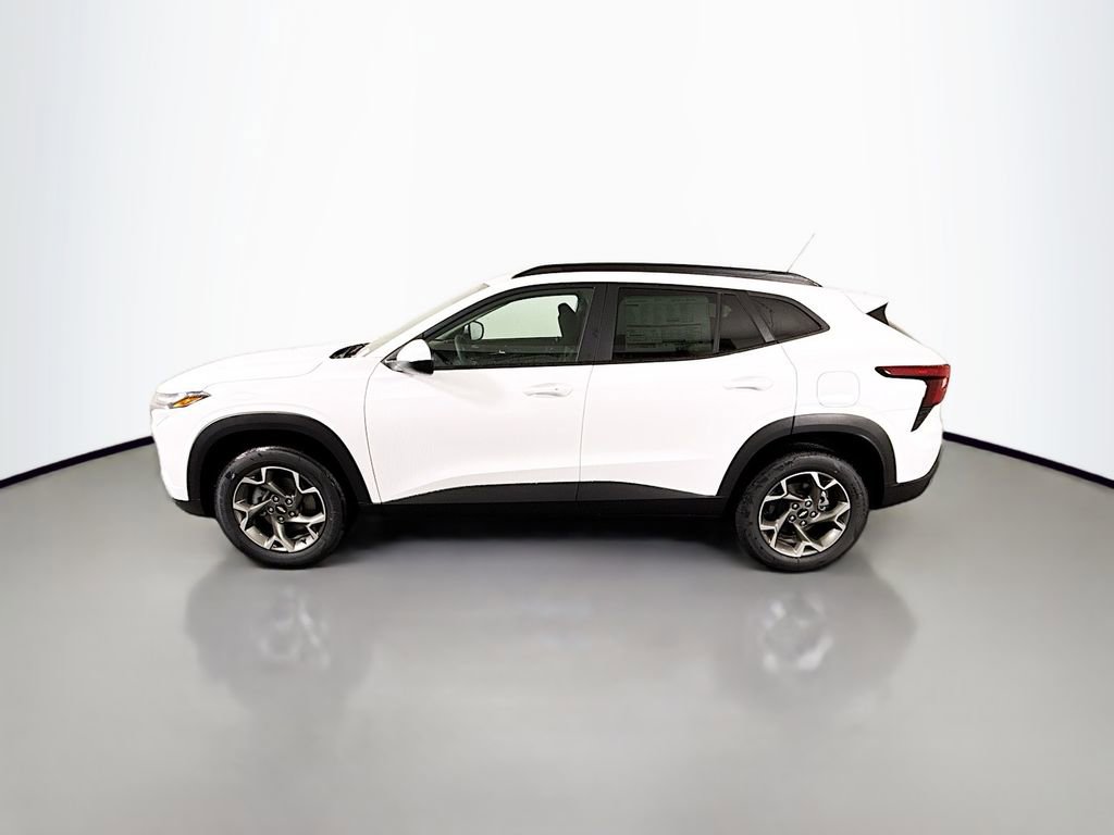 New 2026 Chevrolet Trax LT w/ Driver Confidence Package image 4