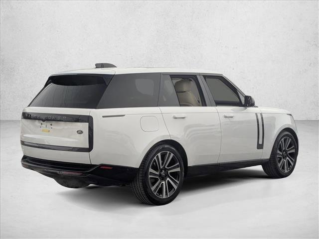 Used 2023 Land Rover Range Rover SE image 5