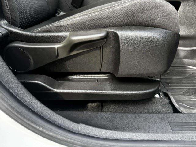 Used 2022 GMC Terrain SLE w/ Driver Convenience Package FWD image 64
