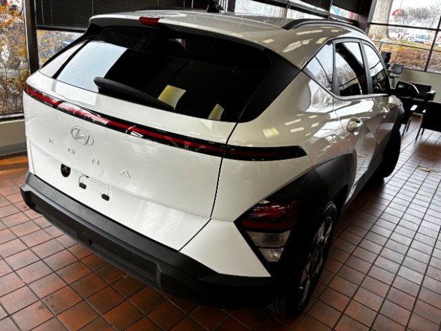 Used 2024 Hyundai Kona SEL image 10