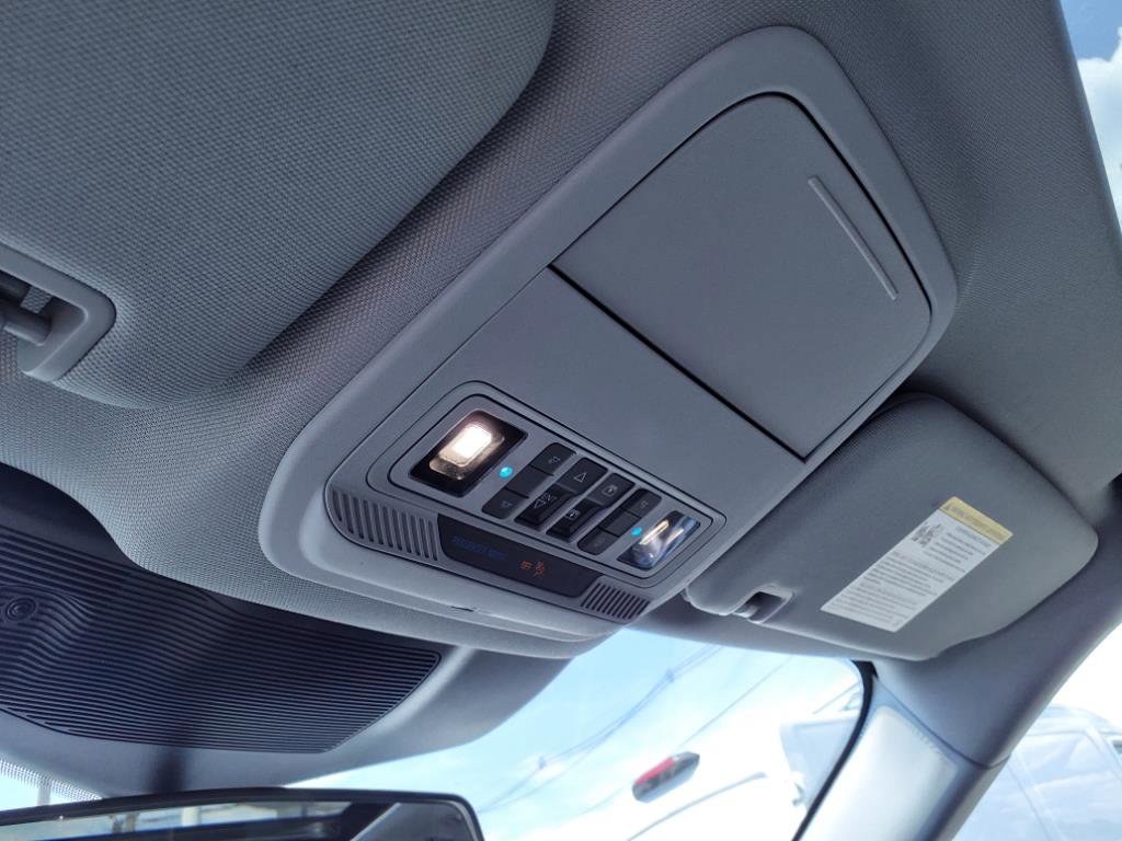 Used 2021 Ford Explorer XLT w/ Equipment Group 202A image 24