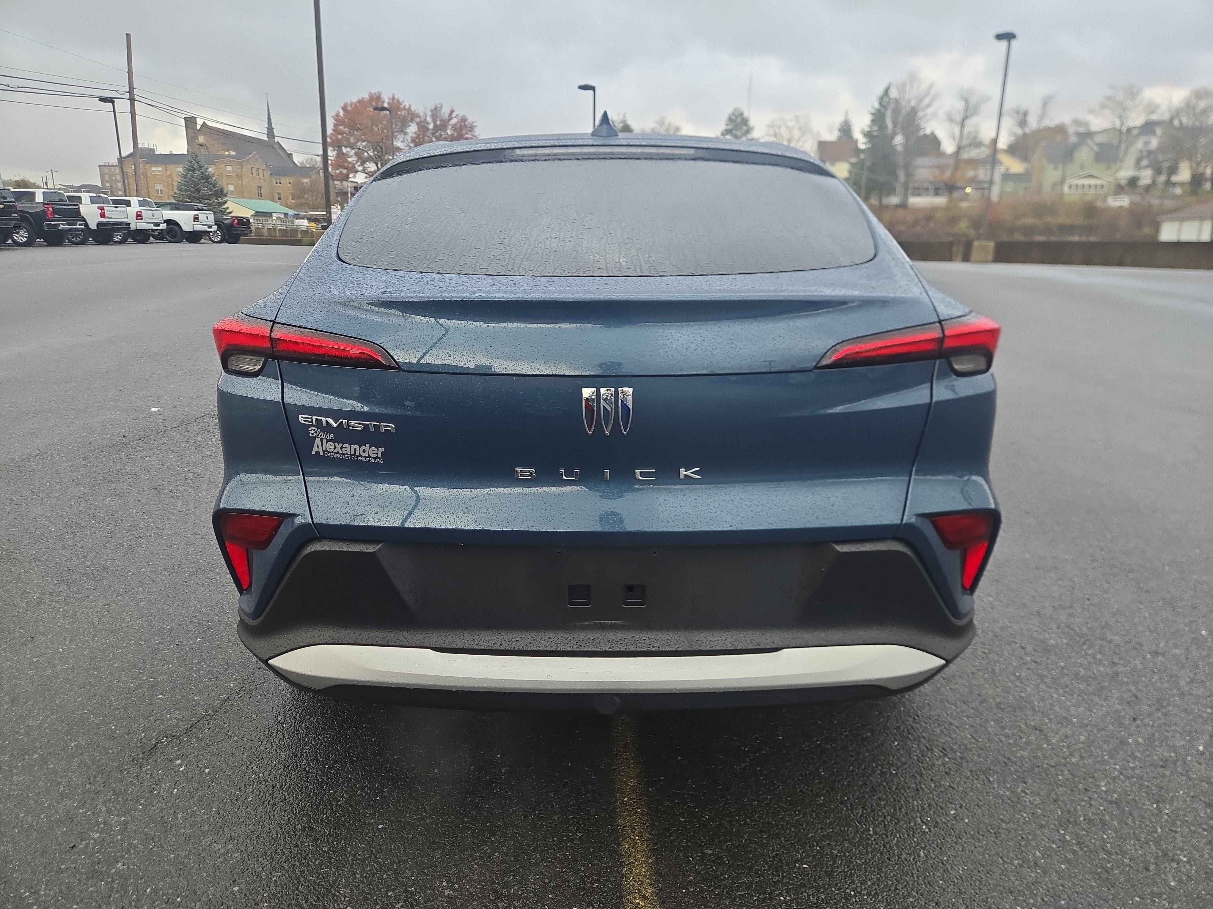 Used 2024 Buick Envista Preferred w/ Advanced Safety Package image 4