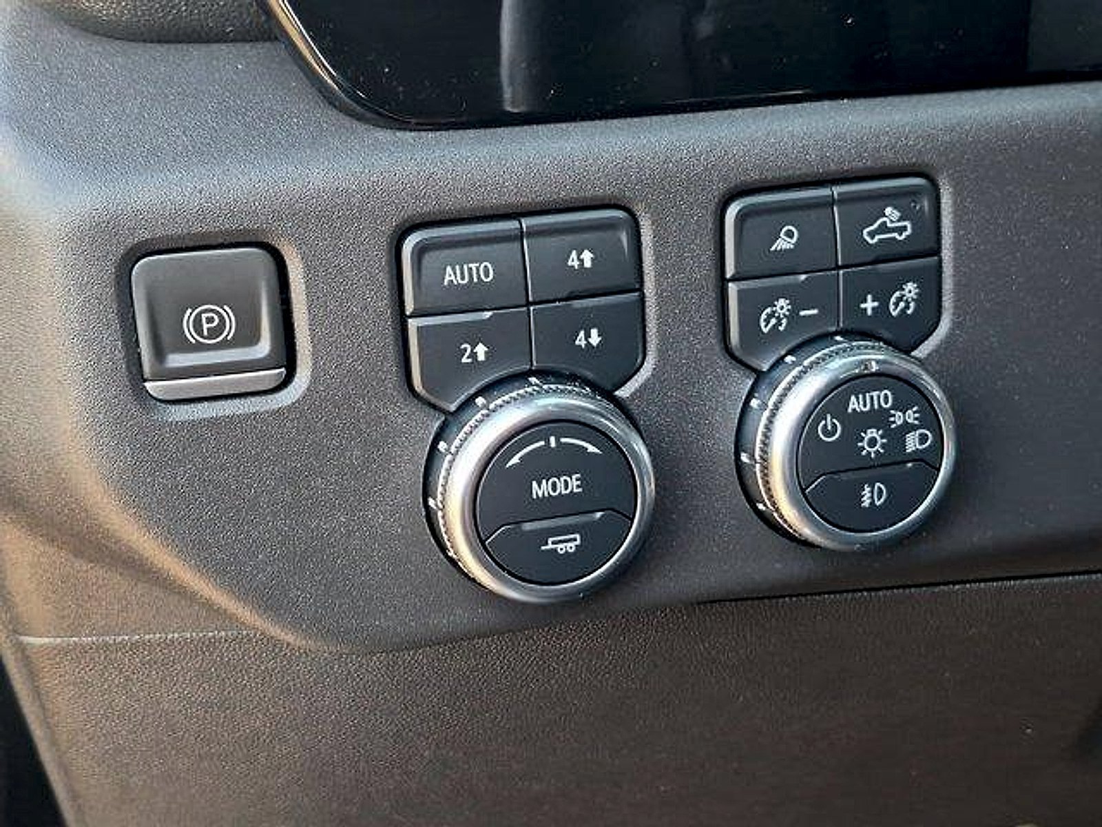 Used 2023 GMC Sierra 1500 SLT AWD/4WD image 18