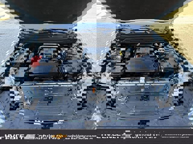 Certified 2025 GMC Canyon AT4 w/ LPO, Off Road Lift Package image 34