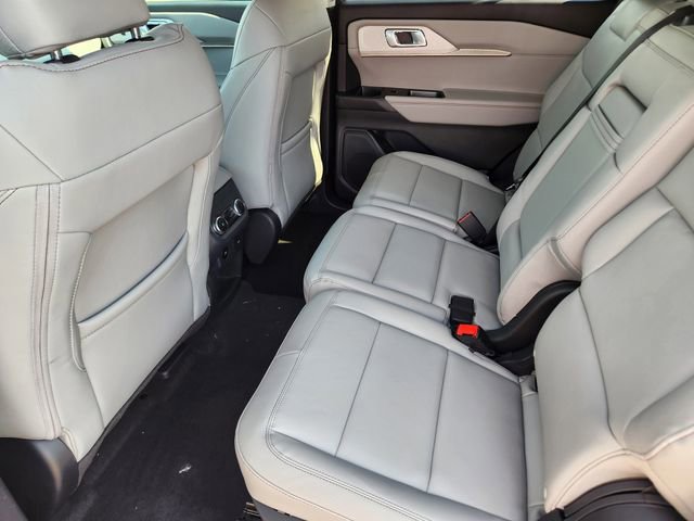 New 2026 Ford Explorer Active image 30