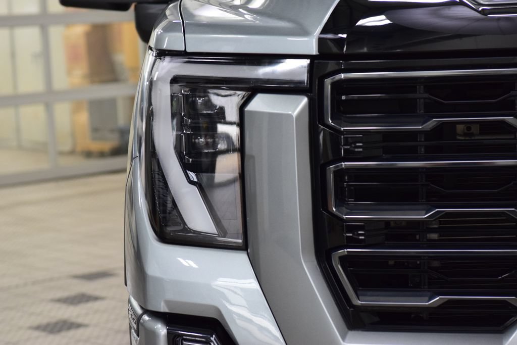 Used 2024 GMC Sierra 2500 AT4 w/ AT4 Preferred Package AWD/4WD image 12