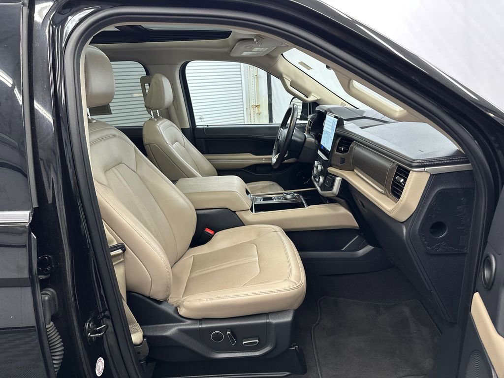 Used 2024 Ford Expedition Max Limited RWD image 15