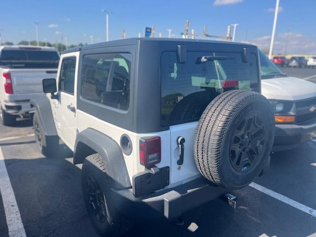 Used 2018 Jeep Wrangler Sport image 3