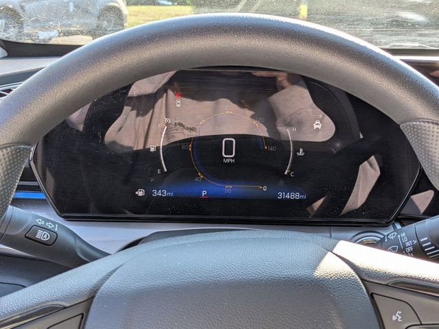 Used 2025 Chevrolet Trax LT image 19