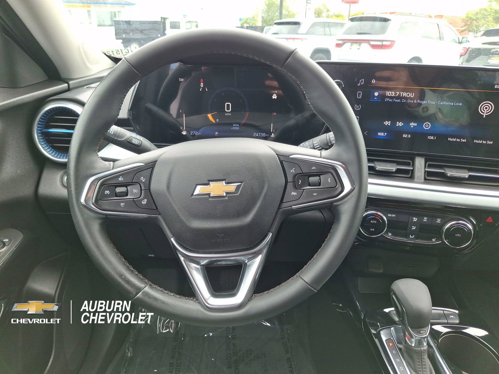 Certified 2024 Chevrolet Trax LT w/ Driver Confidence Package FWD image 10