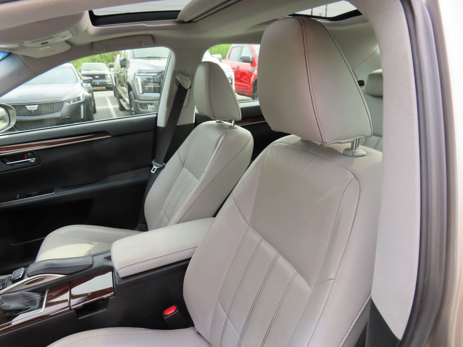 Used 2017 Lexus ES 350 w/ Luxury Package image 31