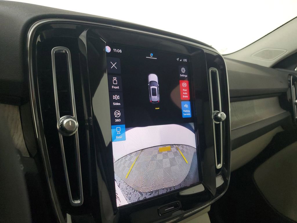 Used 2023 Volvo XC40 B5 Plus w/ Driver Assist Package image 31