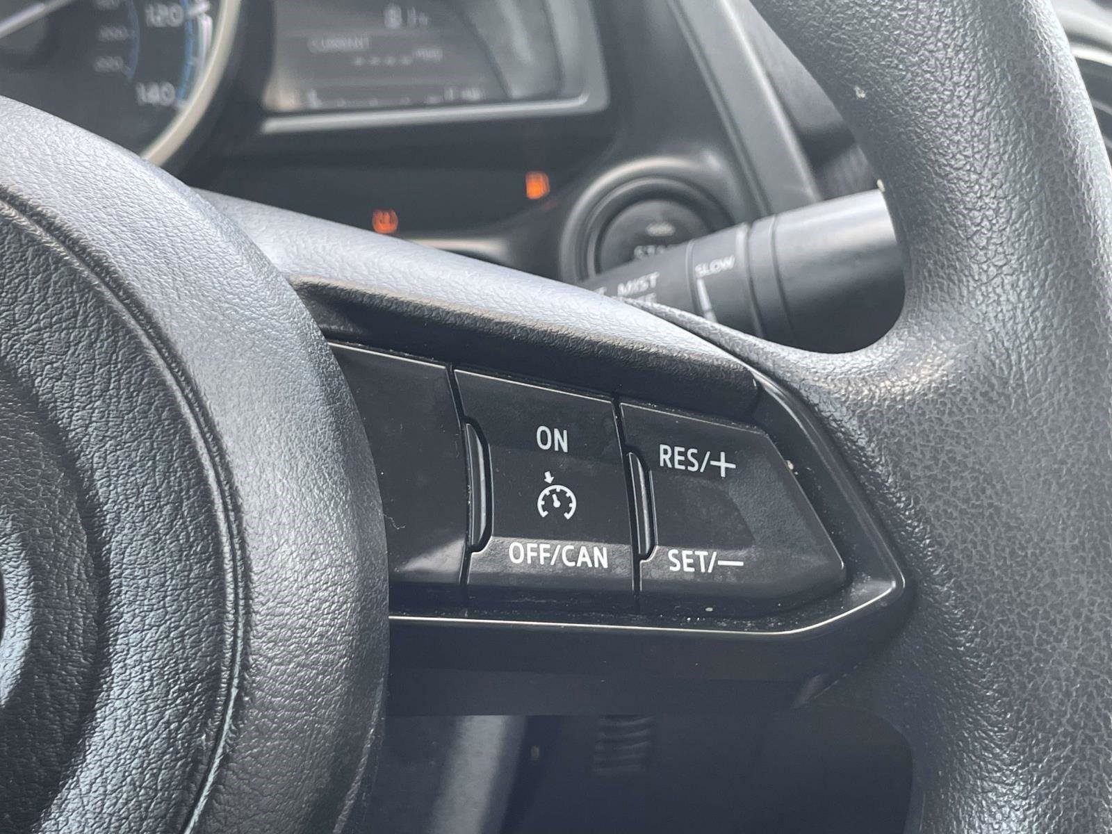 Used 2019 Toyota Yaris L FWD image 22