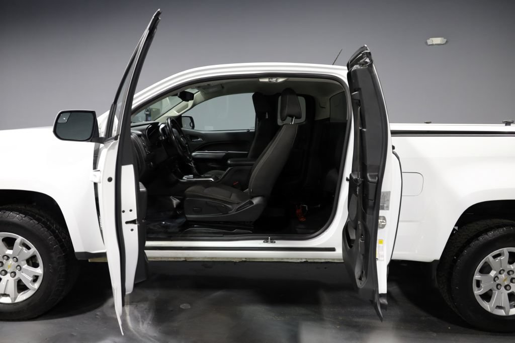 Used 2022 Chevrolet Colorado LT w/ Fleet Safety Package RWD image 11