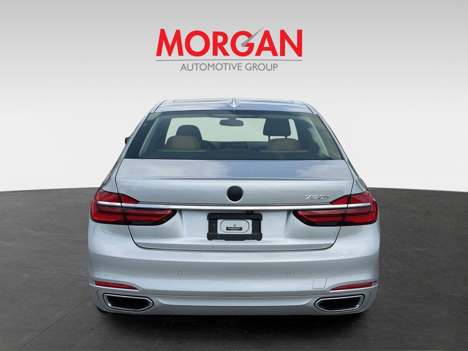 Used 2017 BMW 750i image 5