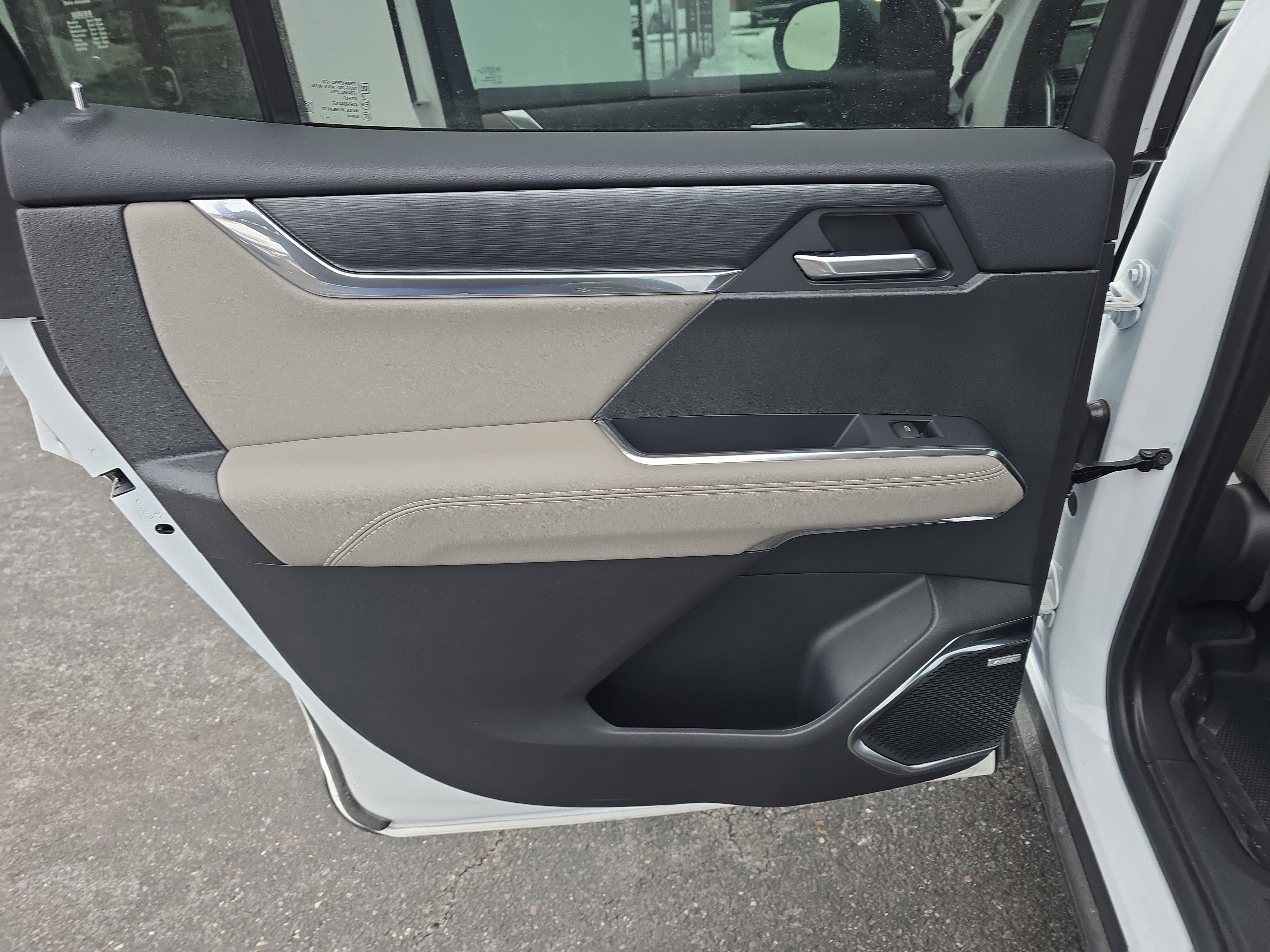 New 2025 GMC Acadia Elevation w/ LPO, Floor Liner Package image 16