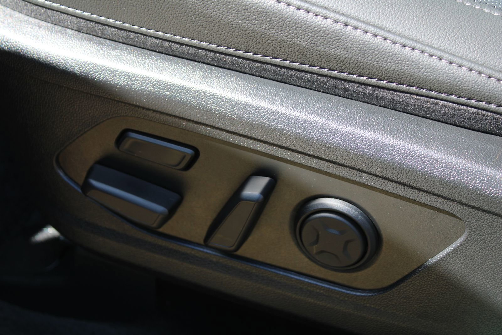 New 2026 Kia Sorento SX Prestige image 25