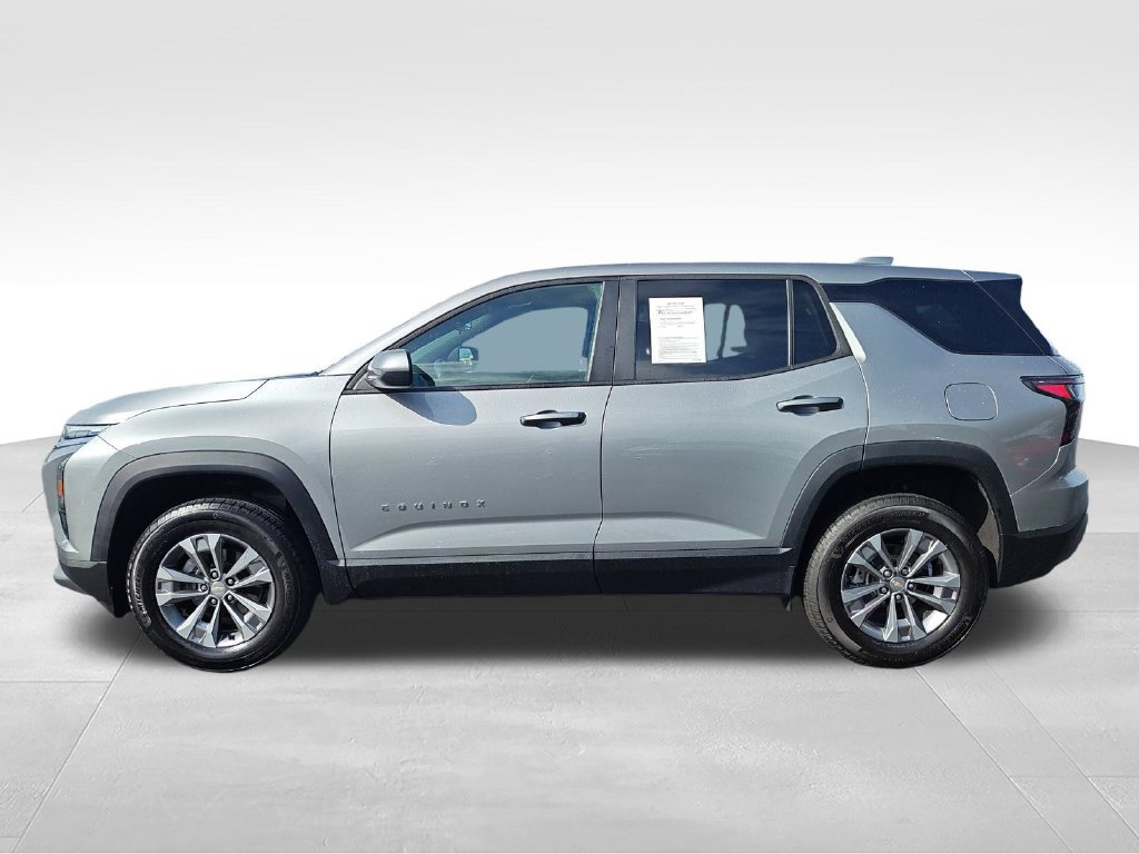 Used 2026 Chevrolet Equinox LT AWD/4WD image 2