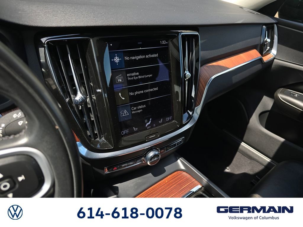 Used 2022 Volvo S60 B5 Momentum w/ Climate Package FWD image 30
