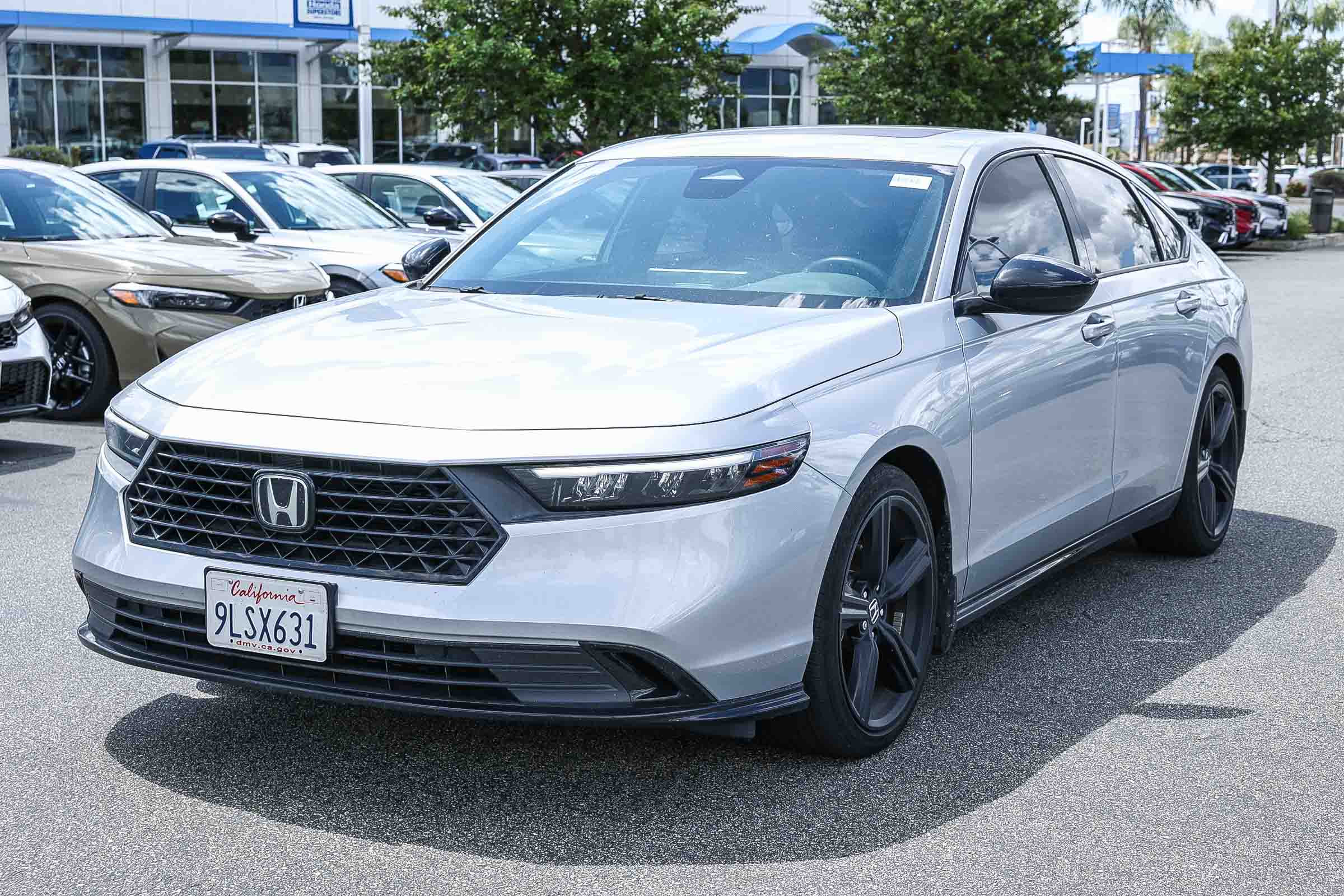 Used 2024 Honda Accord Sport image 3